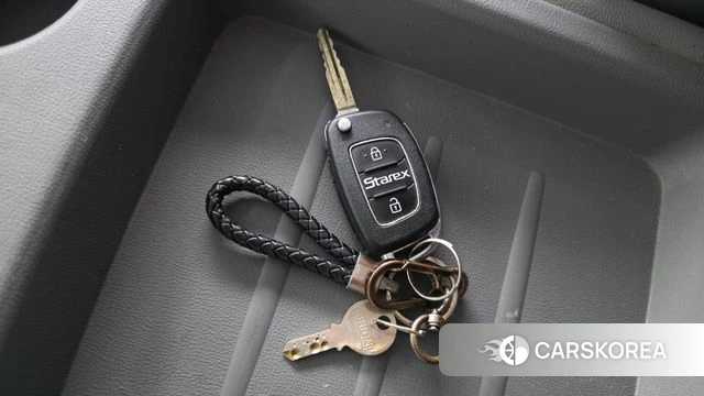 Hyundai The New Grand Starex id 4937229 из Кореи 8