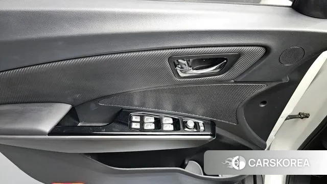 Ssangyong Tivoli Air id 3429602 из Кореи 8