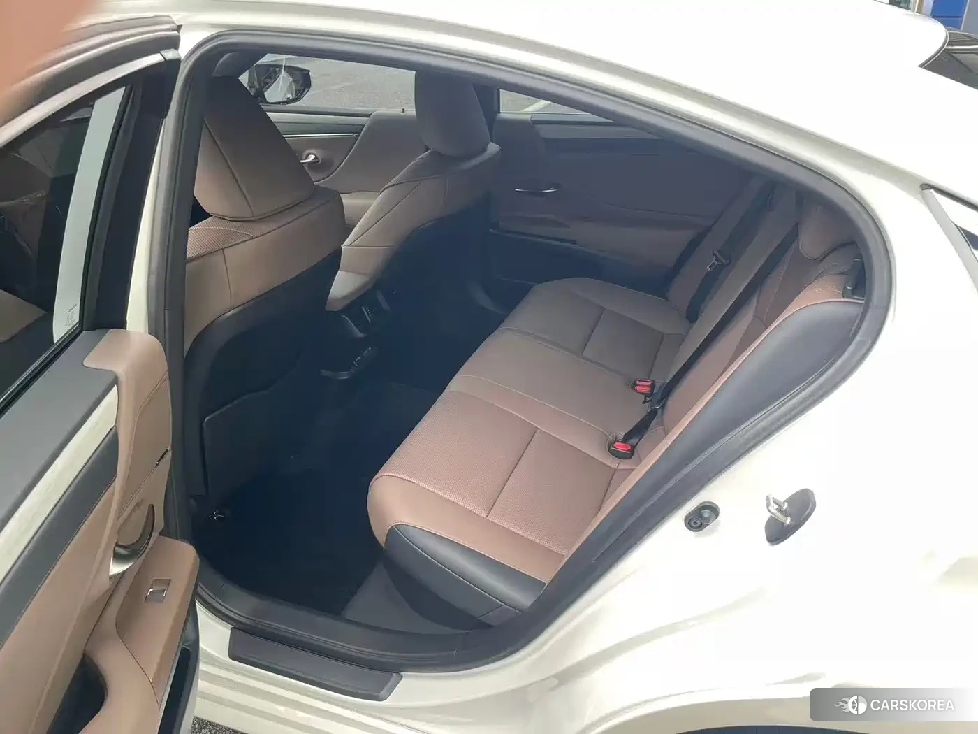 Lexus ES id 4649226 из Китая 8