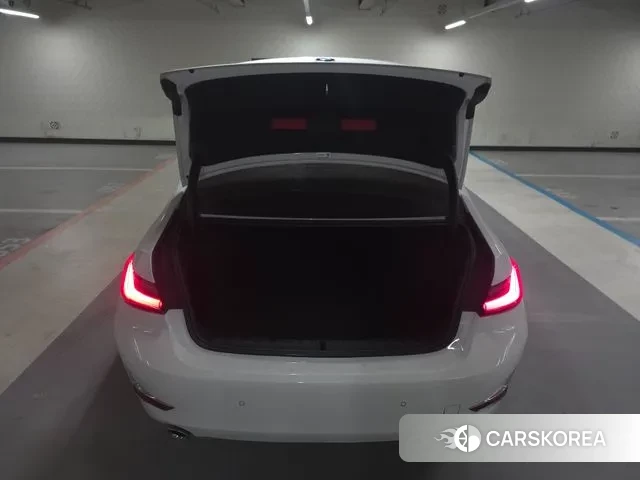 BMW 3 Series (G20) id 3597661 из Кореи 8