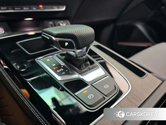 Audi Q5L id 4274553 из Китая 8
