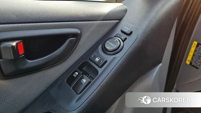 Hyundai The New Grand Starex id 3588435 из Кореи 8