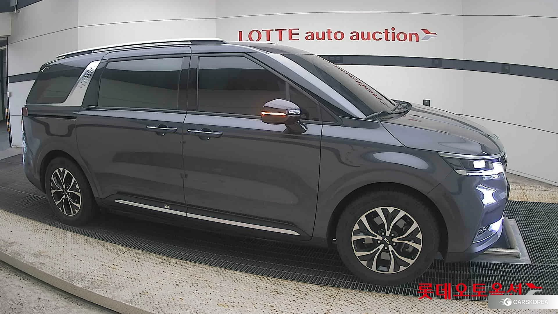 Kia Carnival id 4902420 из Кореи 8