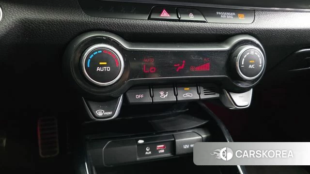 Kia Stonic id 4672636 из Кореи 8