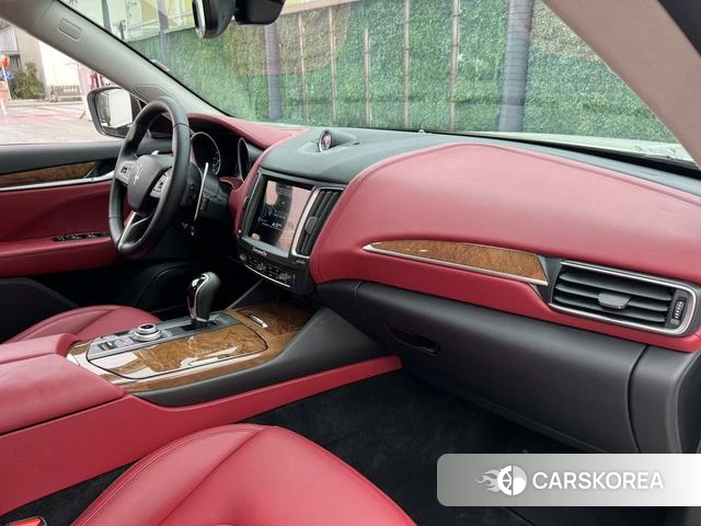 Maserati Levante id 4213182 из Китая 8