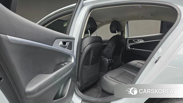 Genesis The New G70 id 3807371 из Кореи 8