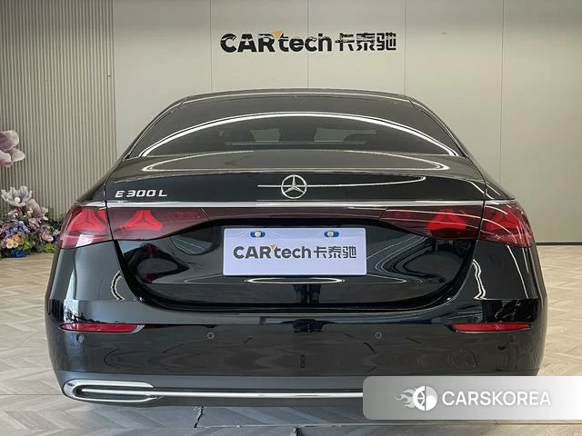 Mercedes-Benz E-class id 4272270 из Китая 8