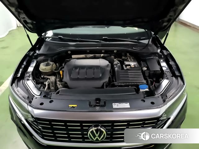 Volkswagen Passat id 4219755 из Китая 8