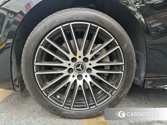 Mercedes-Benz Class C id 4274375 из Китая 8