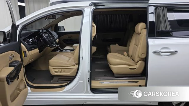 Kia The New Carnival id 4250809 из Кореи 8
