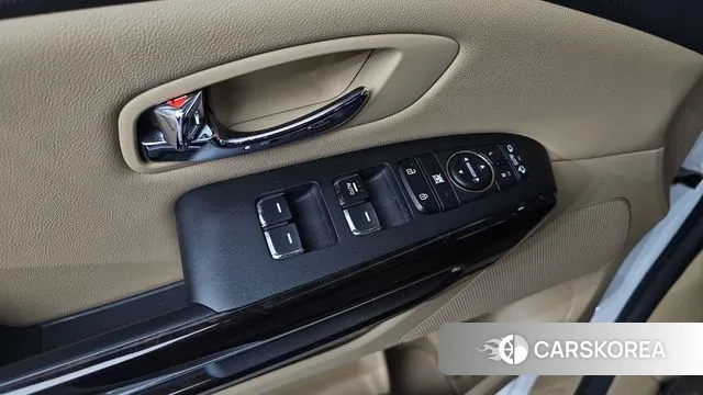 Kia The New Carnival id 2941479 из Кореи 8