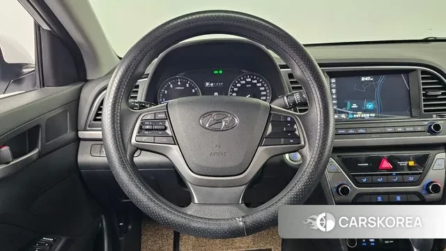 Hyundai Avante AD id 3641635 из Кореи 8