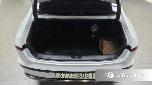 Hyundai Grandeur Hybrid (GN7) id 4897712 из Кореи 8