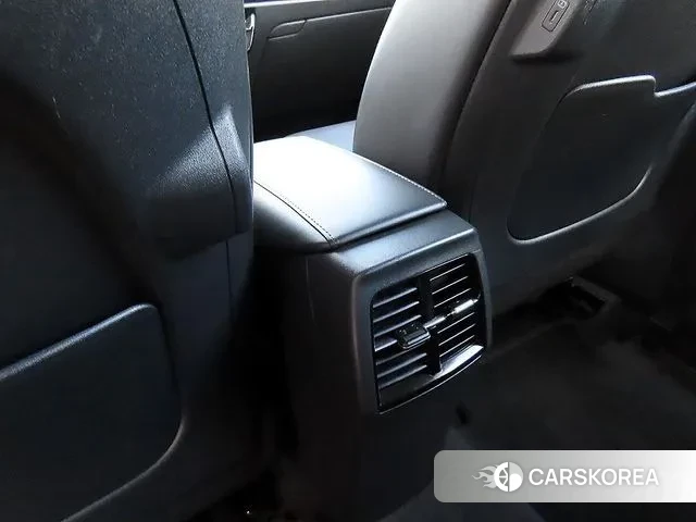 Kia Di Ol Nu Niro id 3366778 из Кореи 8