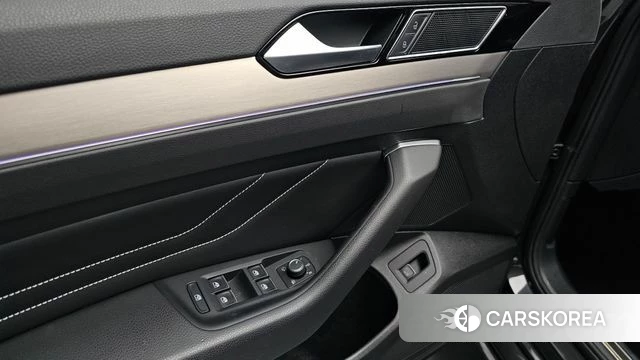 Volkswagen Passat GT (B8) id 4309118 из Кореи 8