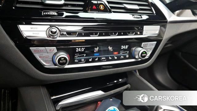 BMW 5 Series (G30) id 3893407 из Кореи 8