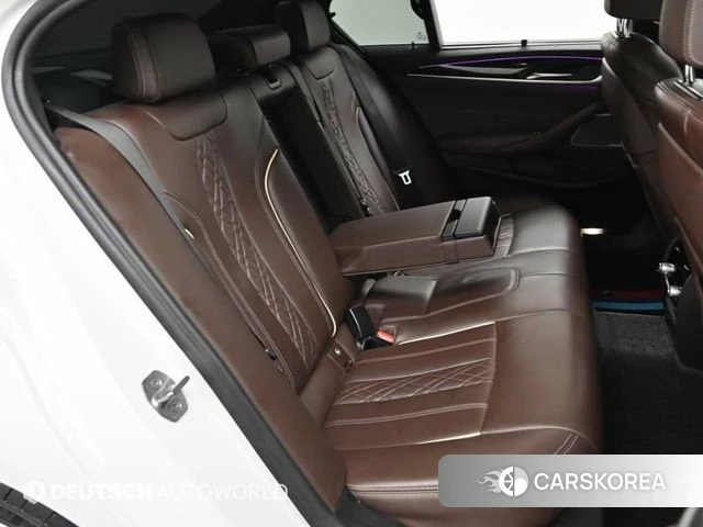 BMW 5 Series (G30) id 3833074 из Кореи 8