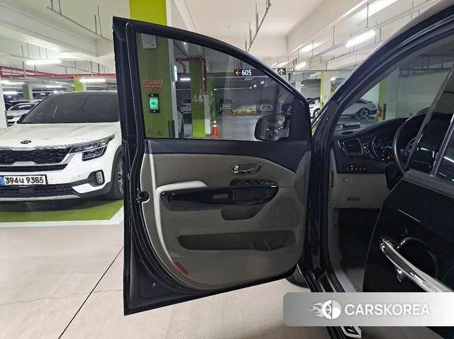 Kia The New Carnival id 4403189 из Кореи 8