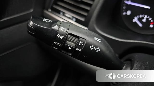 Hyundai Avante AD id 3808187 из Кореи 8