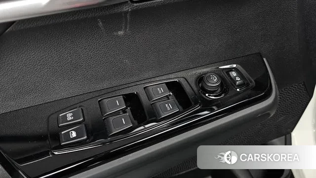 Ssangyong Torres id 3372135 из Кореи 8