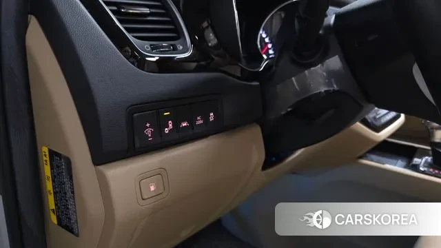 Kia The New Carnival id 3728657 из Кореи 8