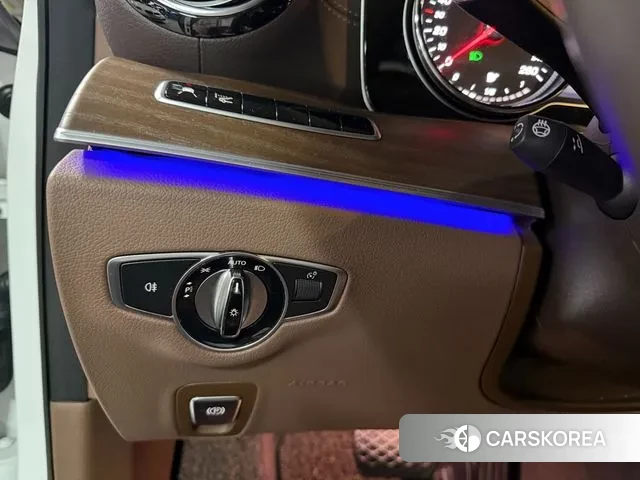 Mercedes-Benz E-Class W213 id 3732871 из Кореи 8