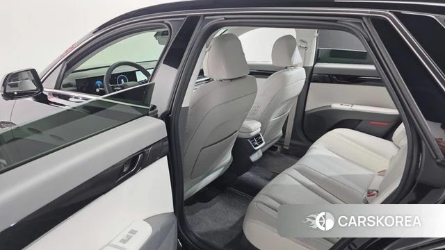 Hyundai Grandeur (GN7) id 3786805 из Кореи 8