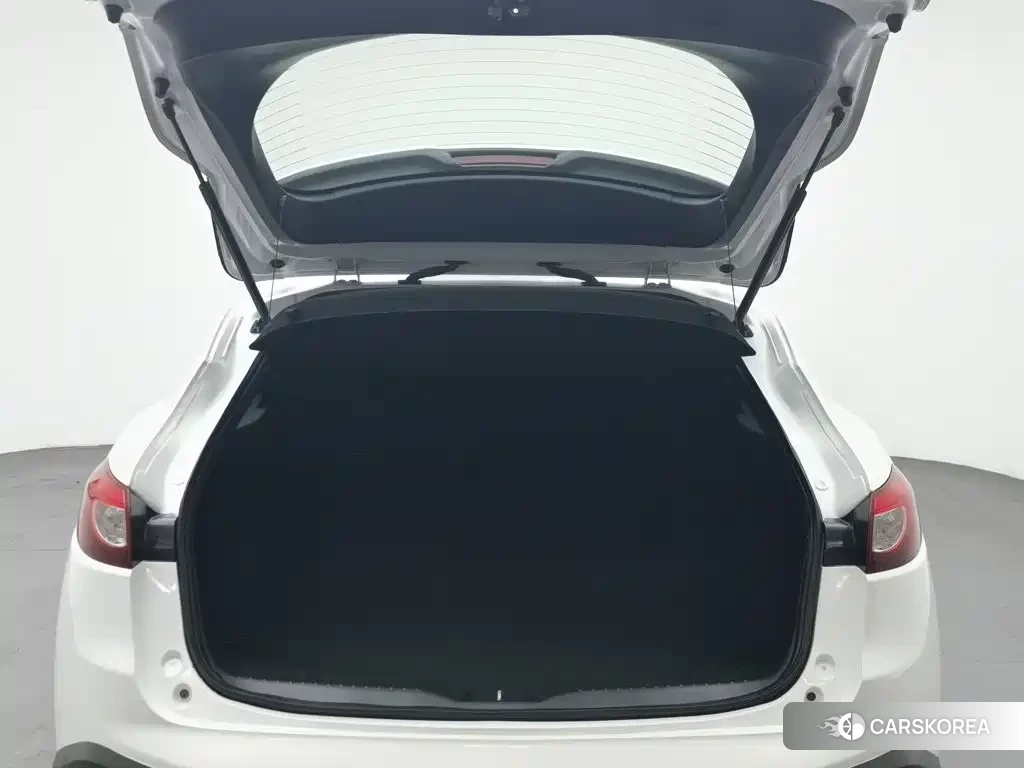 Mazda CX-4 id 4659928 из Китая 8