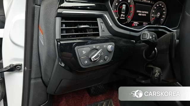 Audi A4 (B9) id 3941474 из Кореи 8