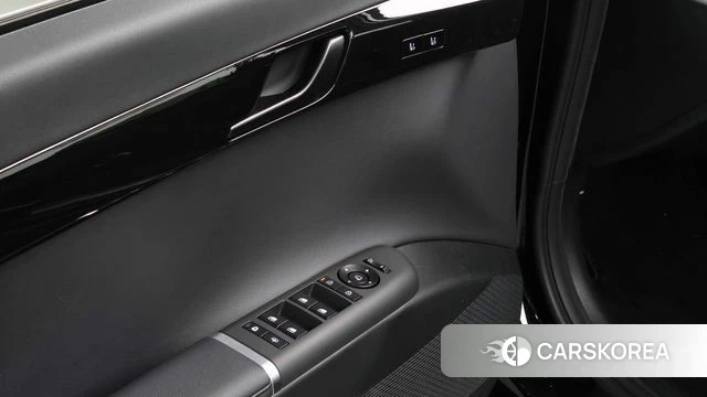 Hyundai Grandeur Hybrid (GN7) id 3863767 из Кореи 8