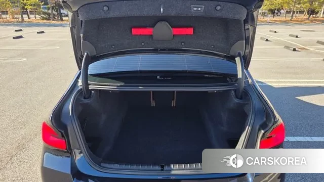 BMW 5 Series (G30) id 3670384 из Кореи 8