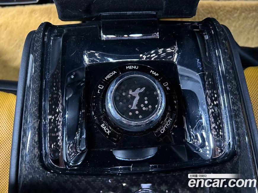 Rolls-Royce Cullinan id 2185609 из Кореи 8