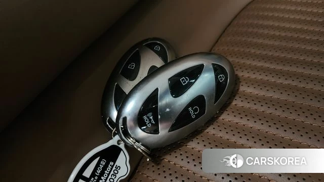 Hyundai Grandeur Hybrid (GN7) id 4749625 из Кореи 8