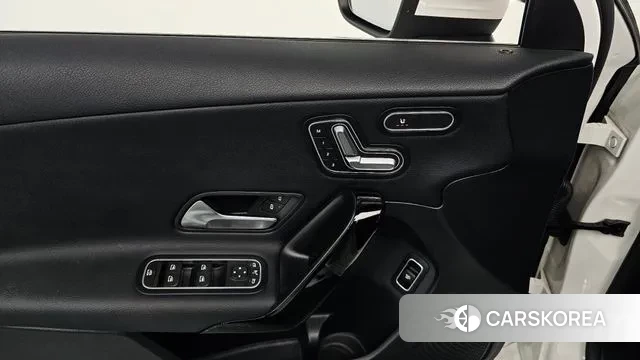 Mercedes-Benz A-Class W177 id 3106424 из Кореи 8