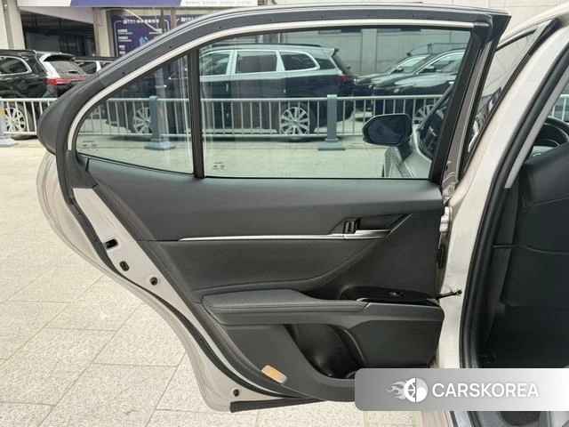 Toyota Camry id 4260776 из Китая 8