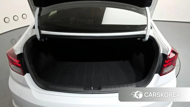Hyundai The New Avante AD id 4317643 из Кореи 8