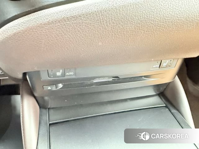 Lexus ES id 4274693 из Китая 8