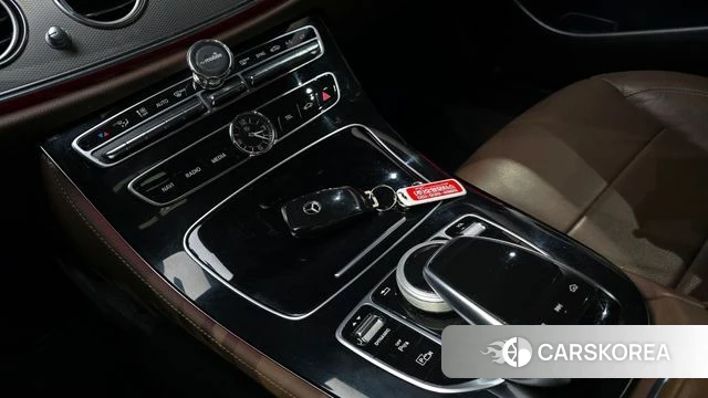 Mercedes-Benz E-Class W213 id 3853900 из Кореи 8