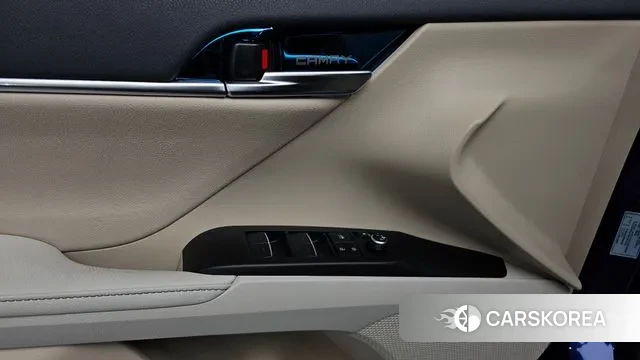 Toyota Camry (XV70) id 3120013 из Кореи 8