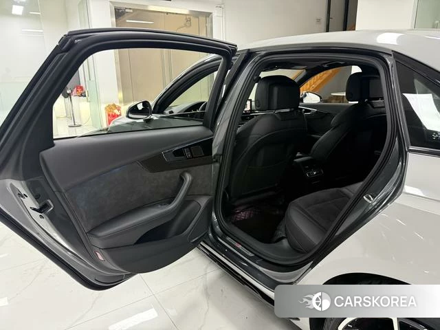 Audi A4L id 4214105 из Китая 8