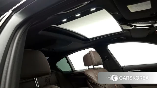 BMW 5 Series (G30) id 3645041 из Кореи 8