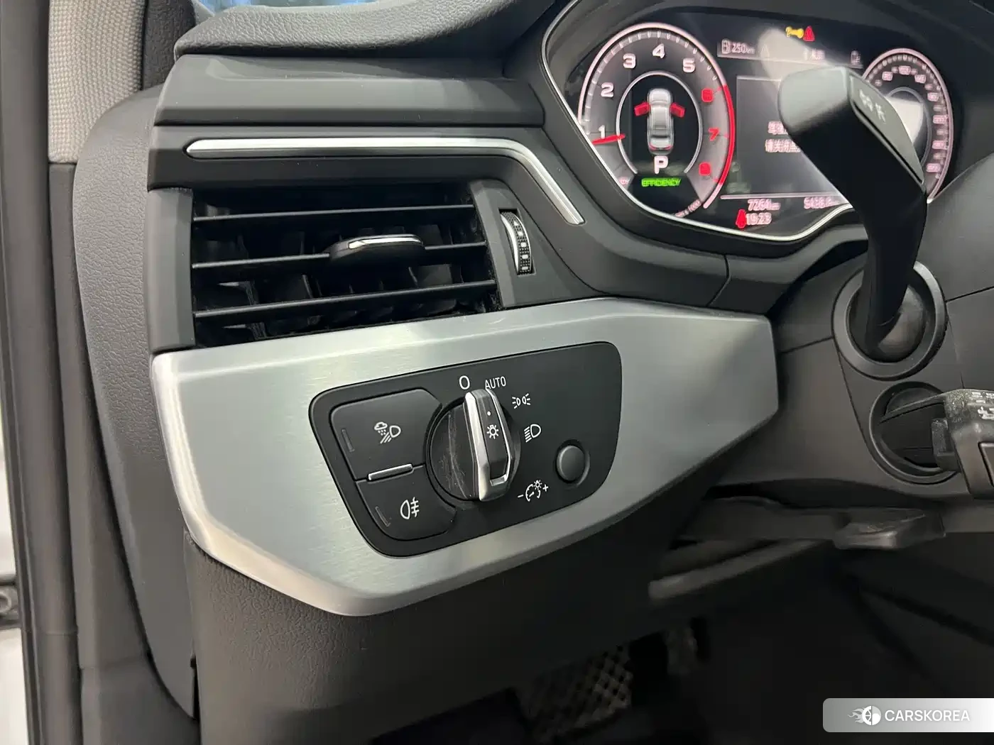 Audi A4L id 4570595 из Китая 8
