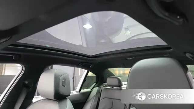 BMW 5 Series (G60) id 3706383 из Кореи 8