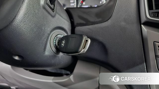 Hyundai The New Grand Starex id 4434593 из Кореи 8