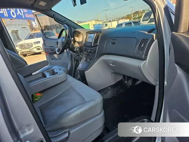 Hyundai The New Grand Starex id 3570764 из Кореи 8