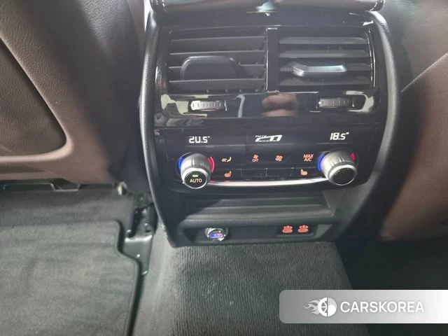 BMW 5 Series (G30) id 4727182 из Кореи 8