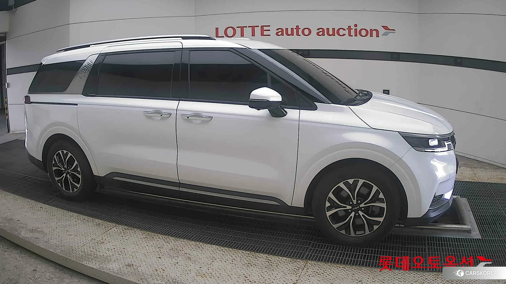 Kia Carnival id 4664344 из Кореи 8