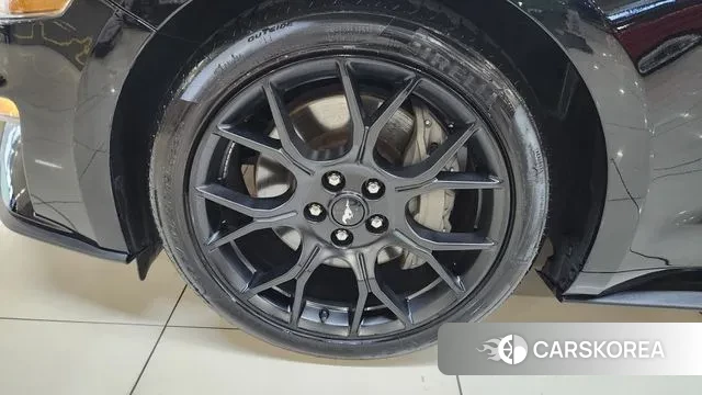 Ford Mustang id 2998942 из Кореи 8