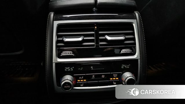 BMW 7 Series (G11) id 4269530 из Кореи 8