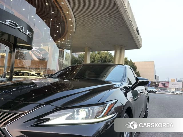Lexus ES id 4279029 из Китая 8